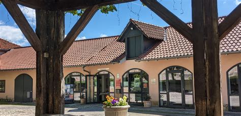 佳佳屋|Touristinformation auf der Creuzburg